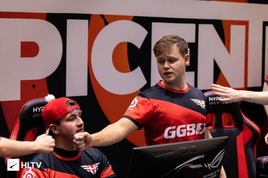 TES晋级S15八强 Kanavi期待夺冠